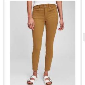 NWOT Gap Mid Rise Universal Legging With Washwell Honey Mustard 18 / 34 Long